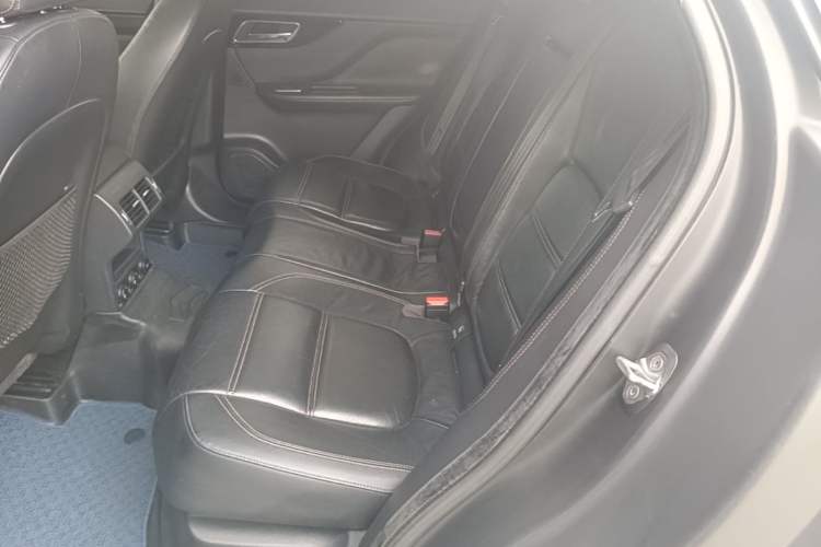 Used Jaguar F-PACE 2018 2.0T Four-Wheel Drive Urban Luxury Edition Left Rear Seat