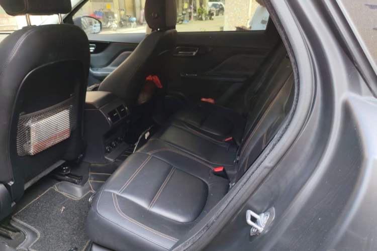 Used Jaguar F-PACE 2018 2.0T Four-Wheel Drive Urban Luxury Edition Left Rear Seat