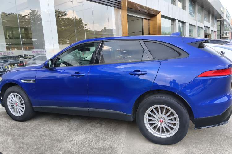 Used Jaguar F-PACE 2018 2.0T Two-Wheel Drive Urban Deluxe Edition Left Side
