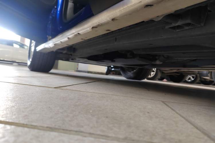 Used Jaguar F-PACE 2018 2.0T Four-Wheel Drive Urban Luxury Edition Left Side Sill