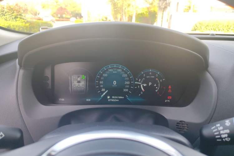Used Jaguar F-PACE 2018 Restyled 2.0T All-Wheel-Drive R-Sport Sport Edition Odometer Close Up