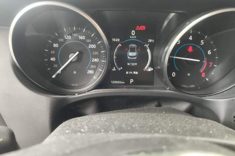 Used Jaguar F-PACE 2018 2.0T Four-Wheel Drive Urban Luxury Edition Odometer Close Up