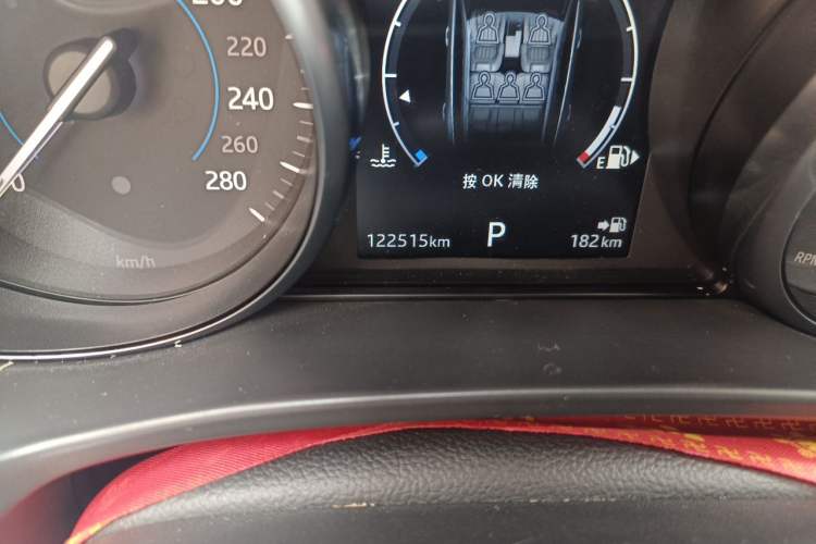 Used Jaguar F-PACE 2018 2.0T Four-Wheel Drive Urban Luxury Edition Odometer Close Up