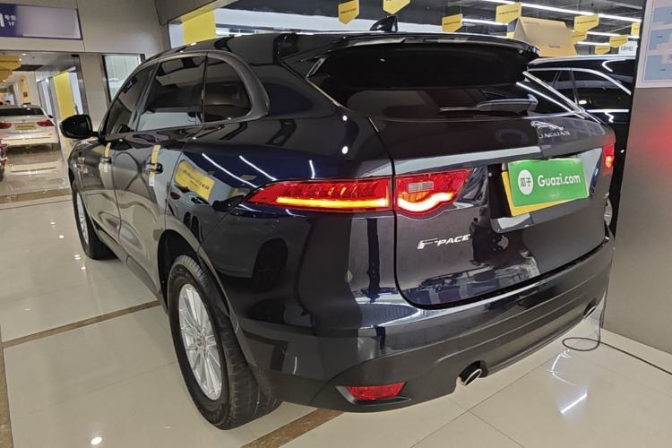 Used Jaguar F-PACE 2018 2.0T Two-Wheel Drive Urban Deluxe Edition Rear Left 45 Deg