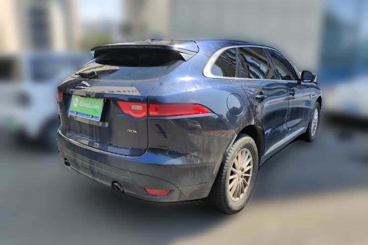 Used Jaguar F-PACE 2018 2.0T Two-Wheel Drive Urban Deluxe Edition Rear Right 45 Deg