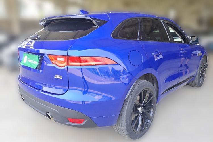 Used Jaguar F-PACE 2018 Restyled 2.0T All-Wheel-Drive R-Sport Sport Edition Rear Right 45 Deg