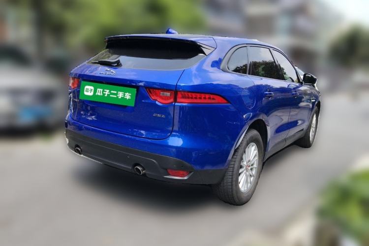 Used Jaguar F-PACE 2018 2.0T Two-Wheel Drive Urban Deluxe Edition Rear Right 45 Deg