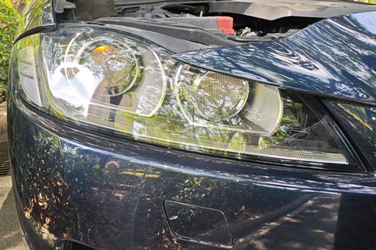 Used Jaguar F-PACE 2018 2.0T All-Wheel Drive R-Sport Sport Edition Right Front Headlight