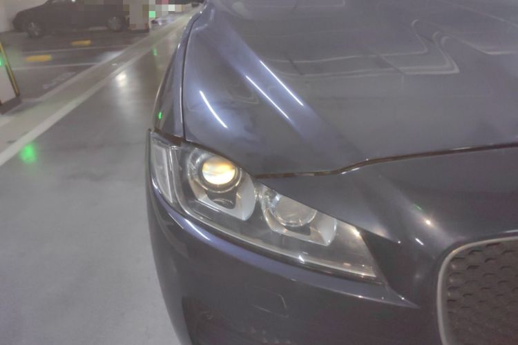 Used Jaguar F-PACE 2018 2.0T Four-Wheel Drive Urban Luxury Edition Right Front Headlight