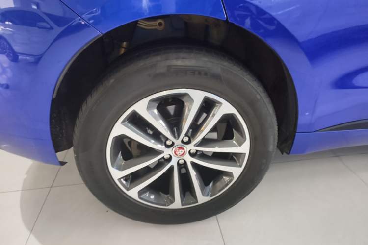 Used Jaguar F-PACE 2018 3.0 SC Four-Wheel Drive R-Sport Sport Edition Right Rear Wheel Hub