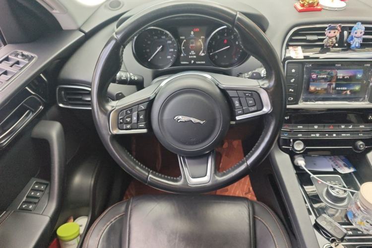 Used Jaguar F-PACE 2018 2.0T Four-Wheel Drive Urban Luxury Edition Steering Wheel
