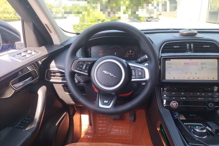 Used Jaguar F-PACE 2018 3.0 SC Four-Wheel Drive R-Sport Sport Edition Steering Wheel