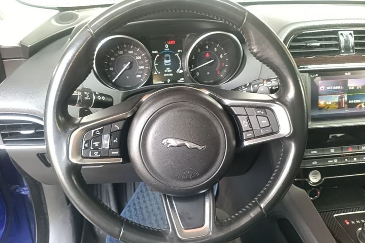 Used Jaguar F-PACE 2018 2.0T Four-Wheel Drive Urban Luxury Edition Steering Wheel