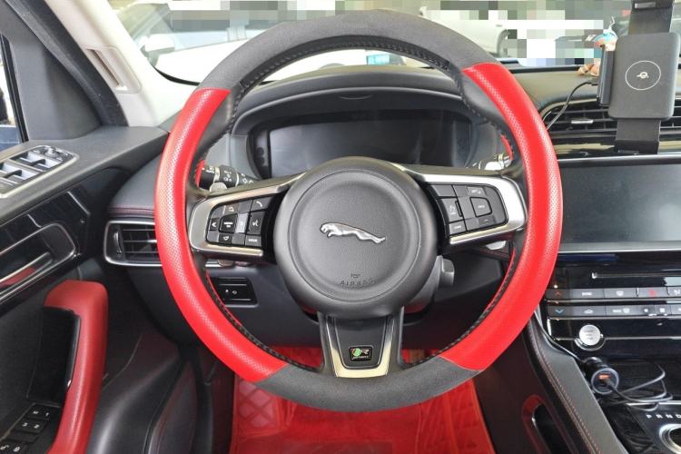 Used Jaguar F-PACE 2018 Restyled 2.0T All-Wheel-Drive R-Sport Sport Edition Steering Wheel