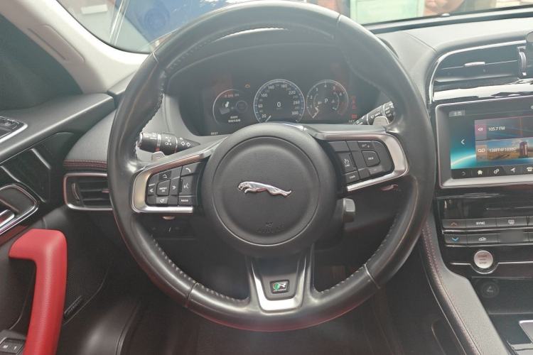 Used Jaguar F-PACE 2018 Restyled 2.0T All-Wheel-Drive R-Sport Sport Edition Steering Wheel