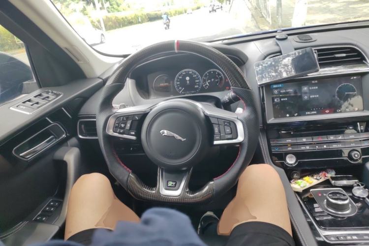 Used Jaguar F-PACE 2018 3.0 SC Four-Wheel Drive R-Sport Sport Edition Steering Wheel