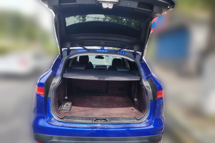 Used Jaguar F-PACE 2018 3.0 SC Four-Wheel Drive R-Sport Sport Edition Trunk