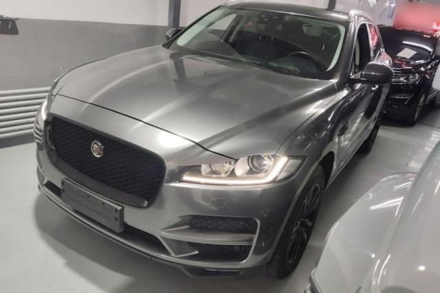 Jaguar F-PACE 2018 2.0T Four-Wheel Drive Urban Luxury Edition de segunda mano