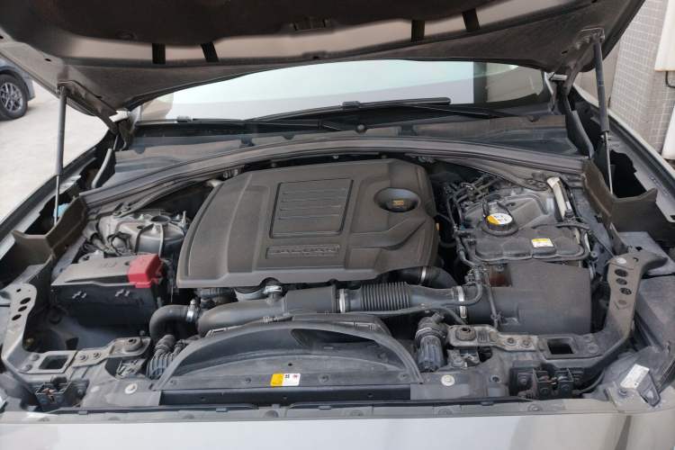 Used Jaguar F-PACE 2018 2.0T Four-Wheel Drive Urban Luxury Edition Engine Bay