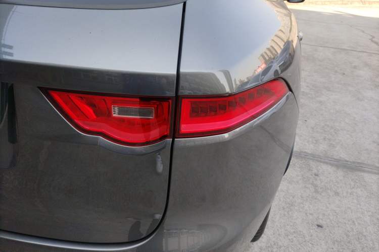 Used Jaguar F-PACE 2018 2.0T Four-Wheel Drive Urban Luxury Edition Exterior 6