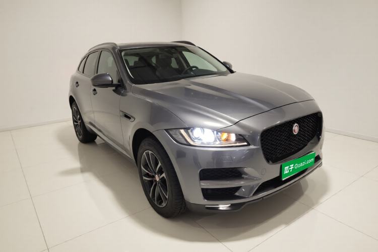 Used Jaguar F-PACE 2018 2.0T Four-Wheel Drive Urban Luxury Edition Front Right 45 Deg