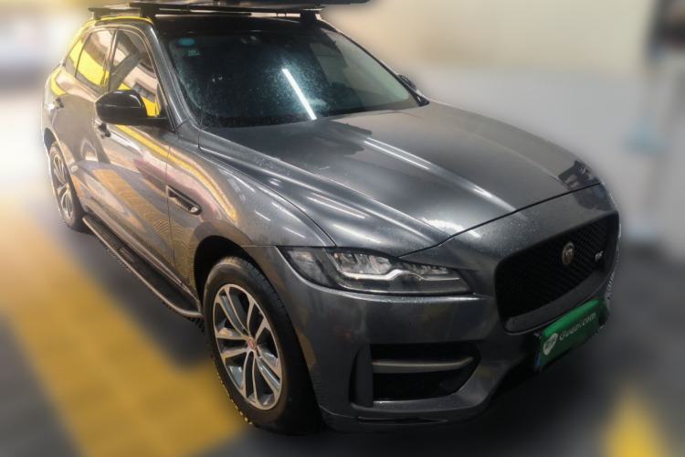 Used Jaguar F-PACE 2018 2.0T All-Wheel Drive R-Sport Sport Edition Front Right 45 Deg