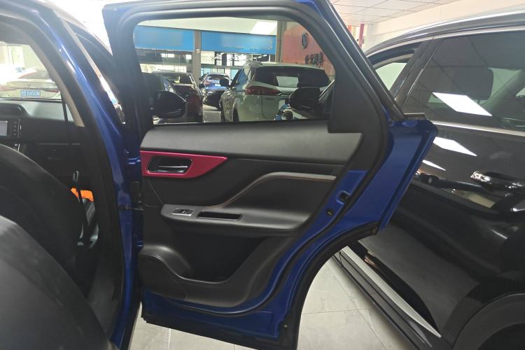 Used Jaguar F-PACE 2018 2.0T Four-Wheel Drive Urban Luxury Edition Interior 6