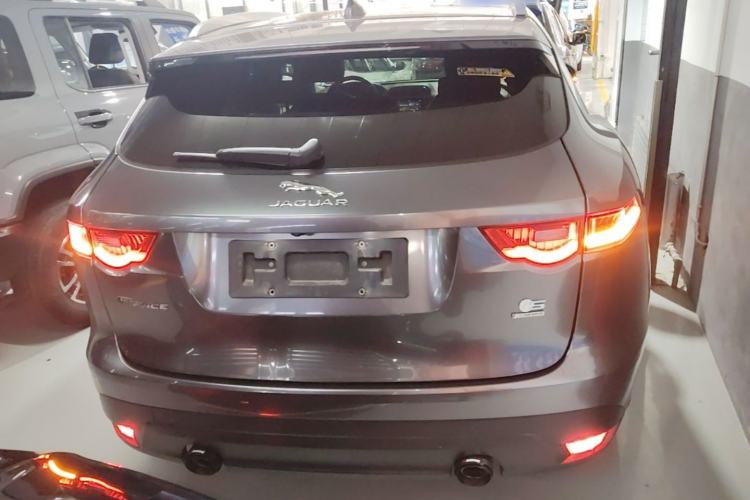 Used Jaguar F-PACE 2018 2.0T Four-Wheel Drive Urban Luxury Edition Rear