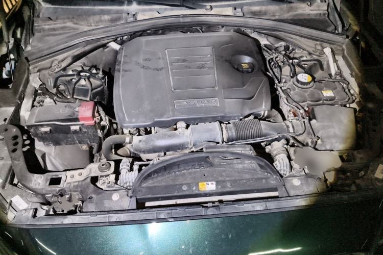 Used Jaguar F-PACE 2018 2.0T Four-Wheel Drive Urban Luxury Edition Engine Bay