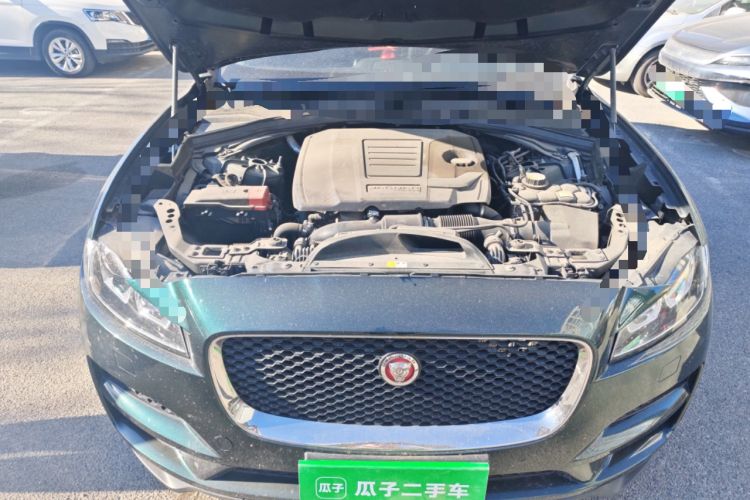 Used Jaguar F-PACE 2018 2.0T Two-Wheel Drive Urban Deluxe Edition Engine Bay