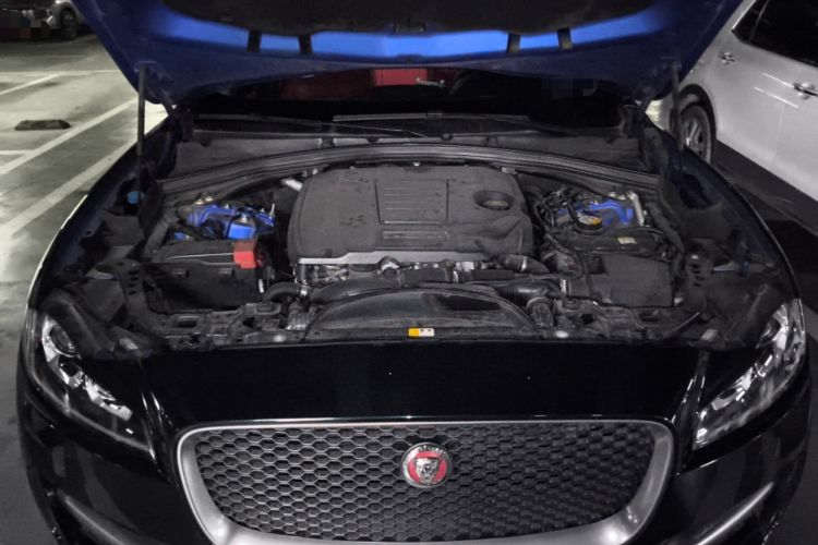 Used Jaguar F-PACE 2018 Restyled 2.0T All-Wheel-Drive R-Sport Sport Edition Engine Bay