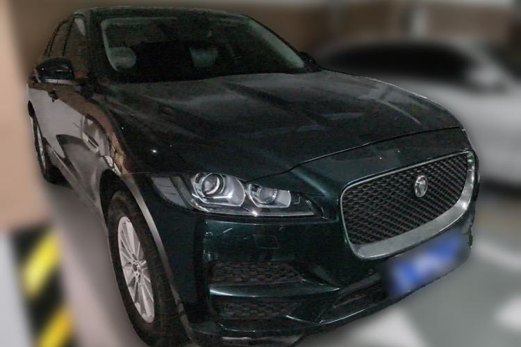 Used Jaguar F-PACE 2018 2.0T Four-Wheel Drive Urban Luxury Edition Front Right 45 Deg