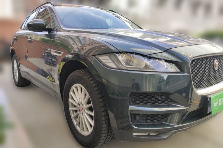 Used Jaguar F-PACE 2018 2.0T Four-Wheel Drive Urban Luxury Edition Front Right 45 Deg