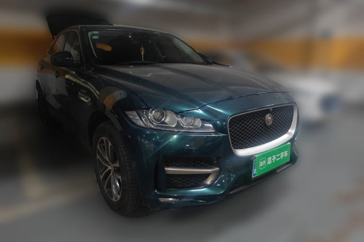 Used Jaguar F-PACE 2018 2.0T All-Wheel Drive R-Sport Sport Edition Front Right 45 Deg