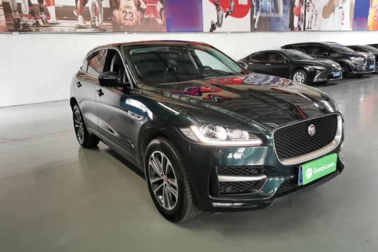 Used Jaguar F-PACE 2018 2.0T All-Wheel Drive R-Sport Sport Edition Front Right 45 Deg