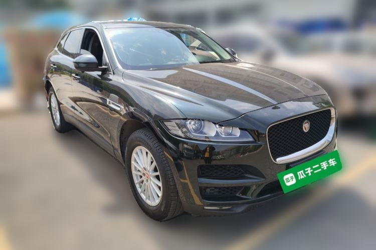 Used Jaguar F-PACE 2018 2.0T Four-Wheel Drive Urban Luxury Edition Front Right 45 Deg