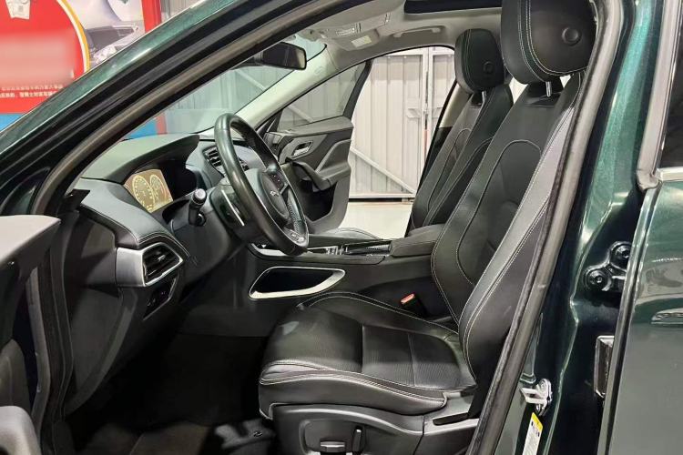 Used Jaguar F-PACE 2018 2.0T All-Wheel Drive R-Sport Sport Edition Interior 3