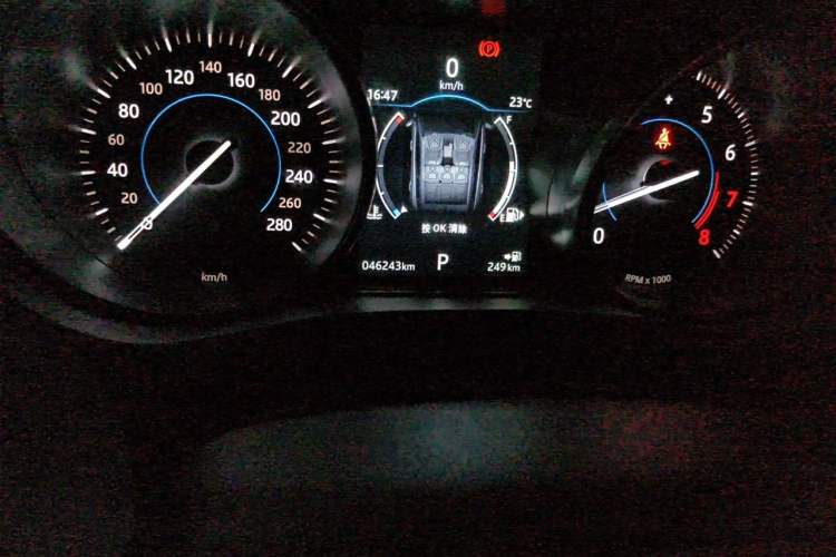 Used Jaguar F-PACE 2018 2.0T Four-Wheel Drive Urban Luxury Edition Odometer Close Up
