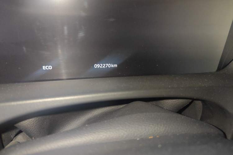 Used Jaguar F-PACE 2018 2.0T All-Wheel Drive R-Sport Sport Edition Odometer Close Up
