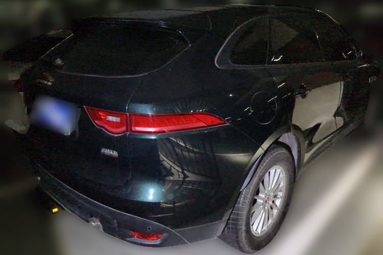 Used Jaguar F-PACE 2018 2.0T Four-Wheel Drive Urban Luxury Edition Rear Right 45 Deg