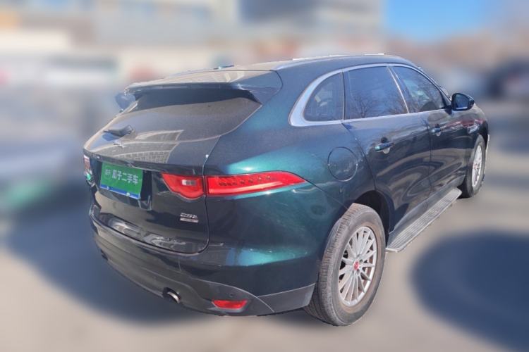 Used Jaguar F-PACE 2018 2.0T Two-Wheel Drive Urban Deluxe Edition Rear Right 45 Deg