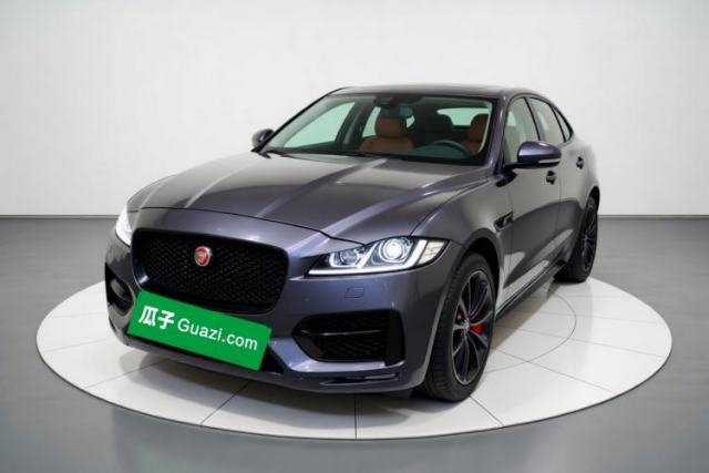 Jaguar F-PACE 2018 Restyled 2.0T All-Wheel-Drive R-Sport Sport Edition مستعملة