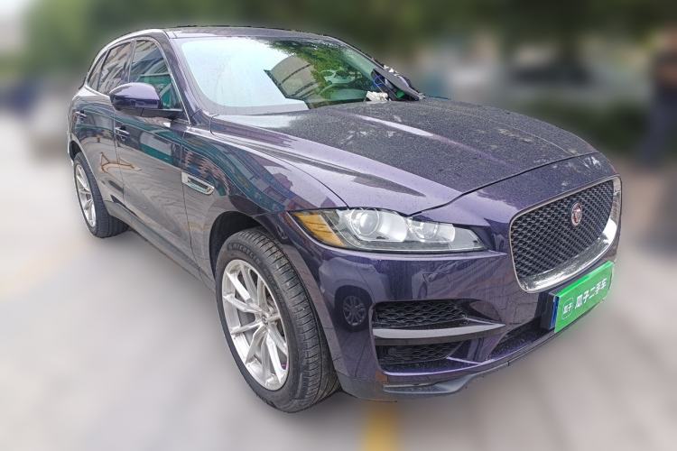 Used Jaguar F-PACE 2018 2.0T Four-Wheel Drive Urban Luxury Edition Front Right 45 Deg