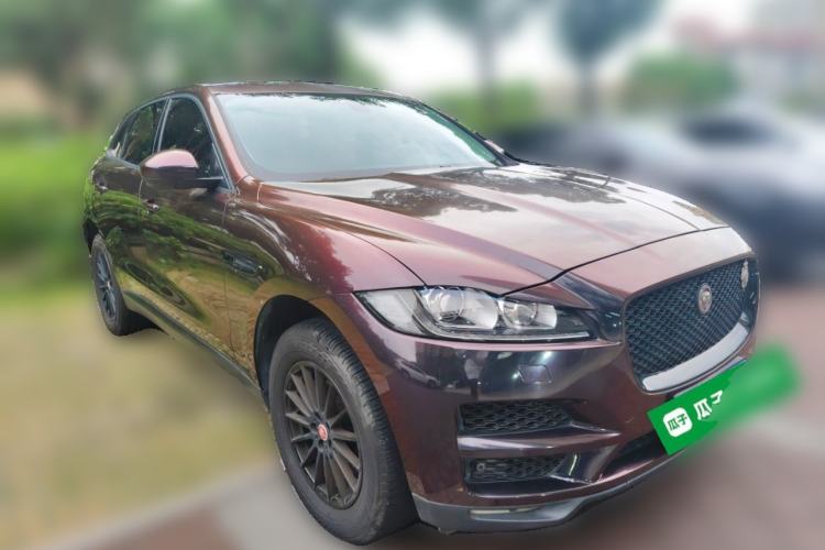 Used Jaguar F-PACE 2018 2.0T Four-Wheel Drive Urban Luxury Edition Front Right 45 Deg