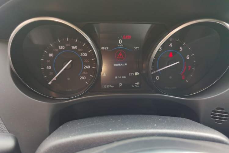 Used Jaguar F-PACE 2018 2.0T Four-Wheel Drive Urban Luxury Edition Instrument Cluster