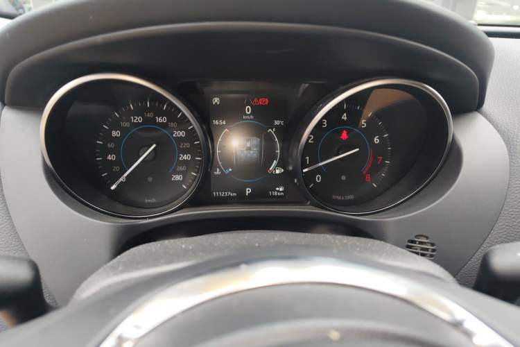 Used Jaguar F-PACE 2018 2.0T Four-Wheel Drive Urban Luxury Edition Instrument Cluster