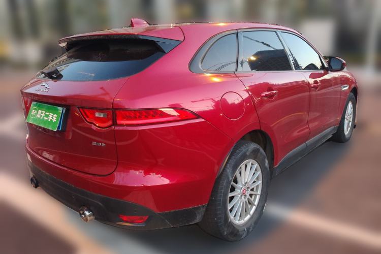 Used Jaguar F-PACE 2018 2.0T Two-Wheel Drive Urban Deluxe Edition Rear Right 45 Deg