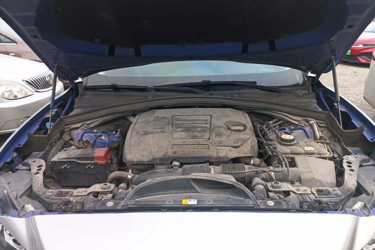 Used Jaguar F-PACE 2018 2.0T Four-Wheel Drive Urban Luxury Edition Engine Bay