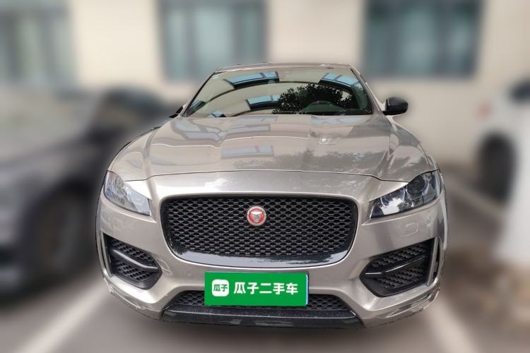 Used Jaguar F-PACE 2018 2.0T All-Wheel Drive R-Sport Sport Edition Front