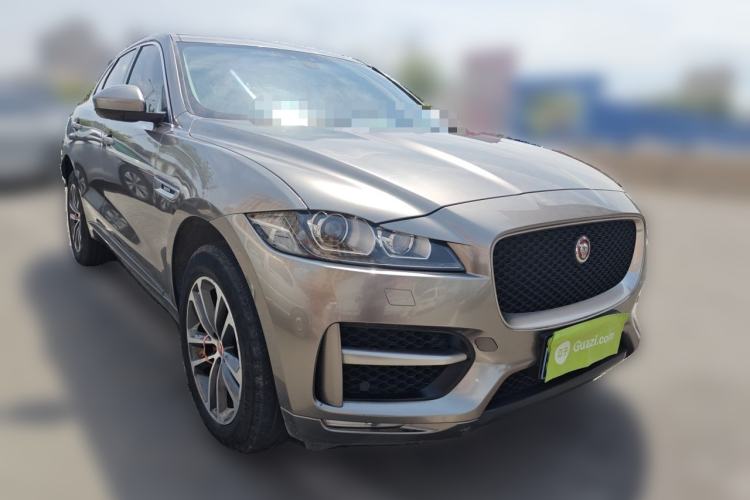 Used Jaguar F-PACE 2018 Restyled 2.0T All-Wheel-Drive R-Sport Sport Edition Front Right 45 Deg